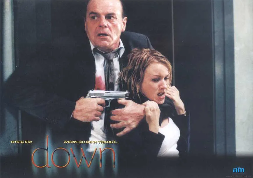 Szenenbild – Down